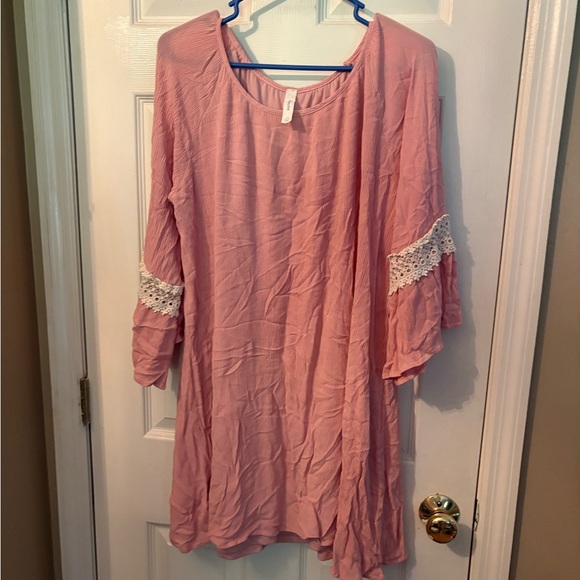 Honeyme Blush‎ Pink Tunic with Delicate Details - Picture 1 of 3